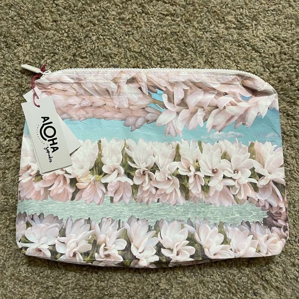 Aloha Collection Mid Tiare Lei Pouch